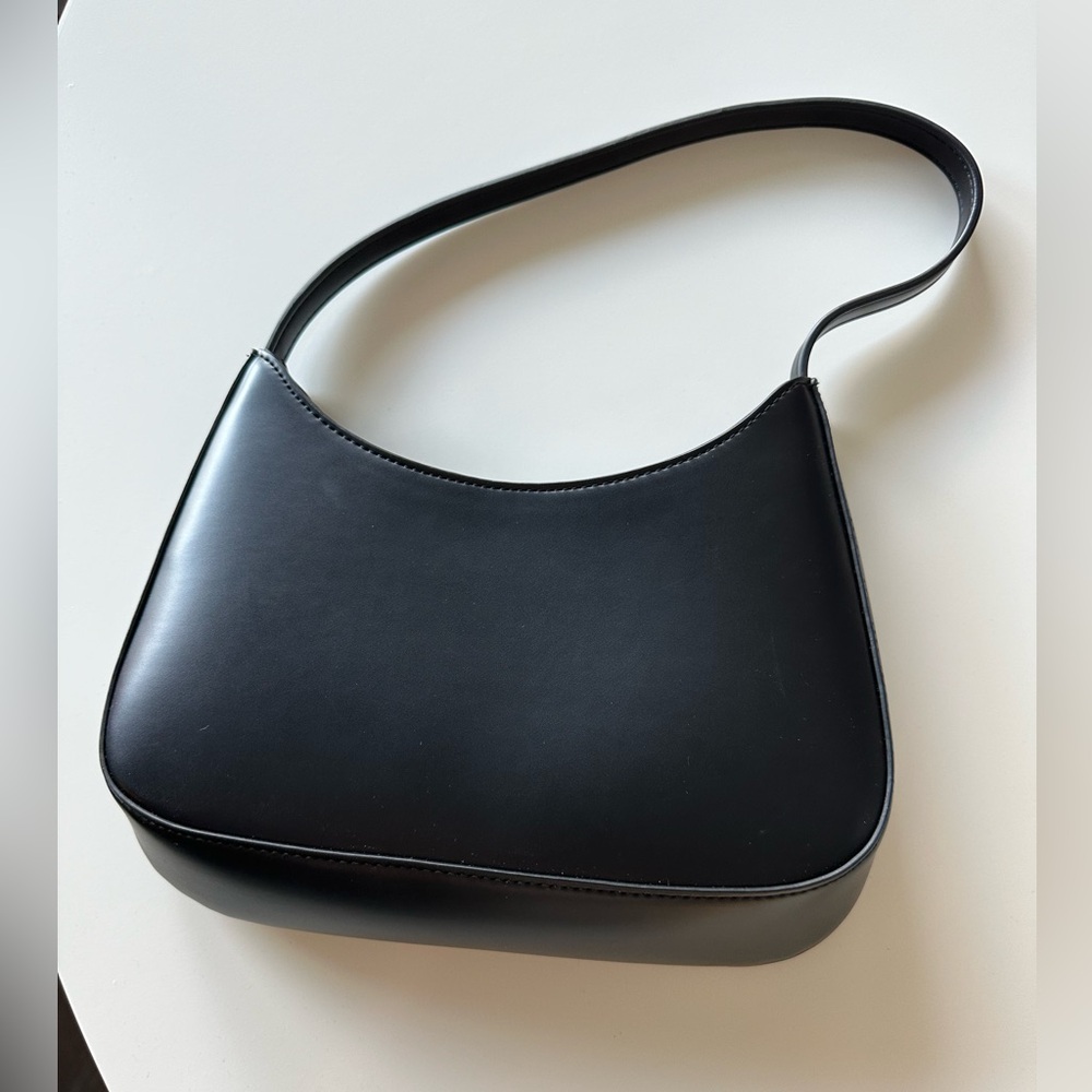 Black trapeze OAK + FORT shoulder bag